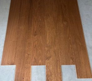 VeniBrown Spoonparkett tamm rustik Brown